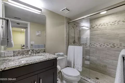 Bath - 1 John Anderson Dr #607, Ormond Beach, FL 32176 photo 4 of 7
