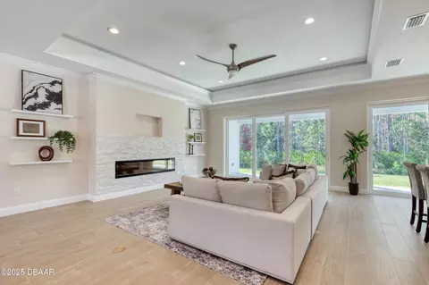 Living - 23 Ashford Lakes Dr, Ormond Beach, FL 32174 photo 2 of 4