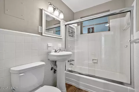 Bath - 68 Ocean Shore Dr, Ormond Beach, FL 32176 photo 4 of 4