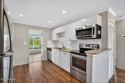 Kitchen - 68 Ocean Shore Dr, Ormond Beach, FL 32176 photo 1 of 4