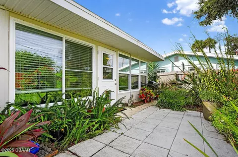 Exterior - 68 Ocean Shore Dr, Ormond Beach, FL 32176 photo 6 of 7