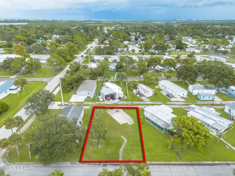 5207 Orange Ave, Port Orange, FL 32127