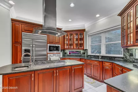 Kitchen - 15 Broadriver Rd, Ormond Beach, FL 32174 photo 3 of 7