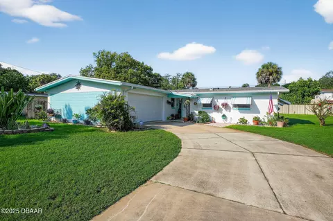 650 Westward Cir, Holly Hill, FL 32117