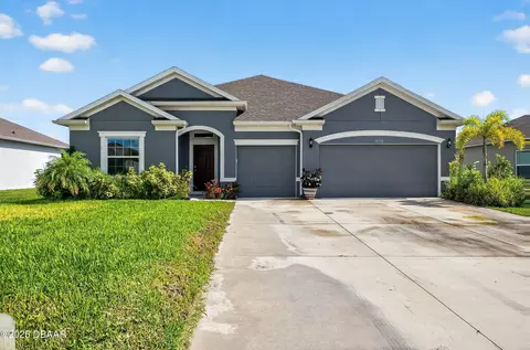 4398 Lago Vista Dr, Micco, FL 32976