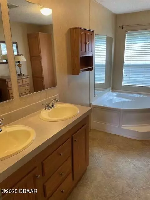 311 N Janice Ln, Ormond Beach, FL 32174 photo 16