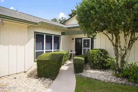 48 Treetop Cir, Ormond Beach, FL 32174 photo 4
