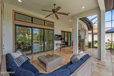 Exterior - 524 Wingspan Dr, Ormond Beach, FL 32174 photo 2 of 14