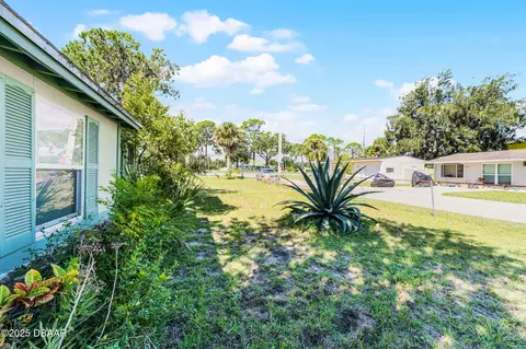 102 Orange Ave, Edgewater, FL 32132 photo 16