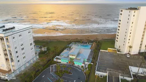 944 Margaritaville Ave, Daytona Beach, FL 32124