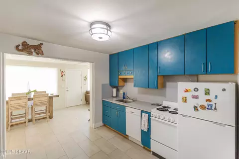 Kitchen - 13 Palmetto Dr, Ormond Beach, FL 32176 photo 3 of 3