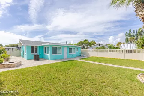 Exterior - 13 Palmetto Dr, Ormond Beach, FL 32176 photo 6 of 13