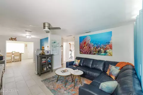 Living - 13 Palmetto Dr, Ormond Beach, FL 32176 photo 1 of 5