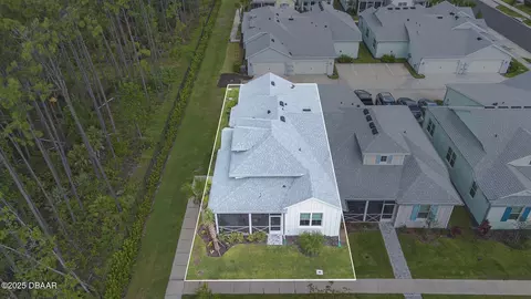 299 Pop Top Ln, Daytona Beach, FL 32124