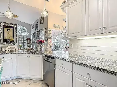 Kitchen - 63 Bay Lake Dr, Ormond Beach, FL 32174 photo 6 of 7