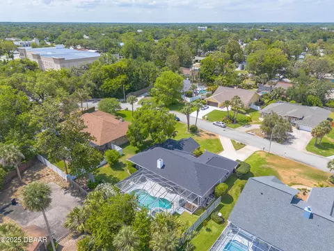 View/Area - 4 Fernery Trl N, Ormond Beach, FL 32174 photo 7 of 12