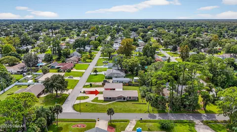 View/Area - 2204 Yule Tree Dr, Edgewater, FL 32141 photo 6 of 8