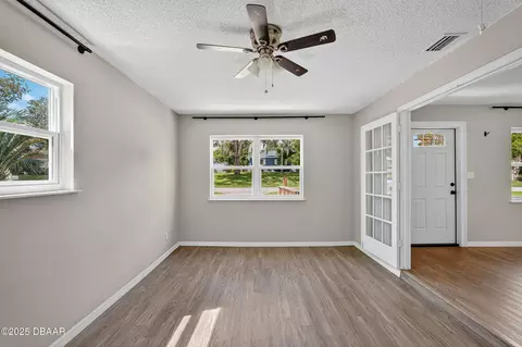 Living - 345 Collins St, Ormond Beach, FL 32174 photo 6 of 7