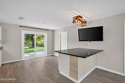 Living - 345 Collins St, Ormond Beach, FL 32174 photo 5 of 7