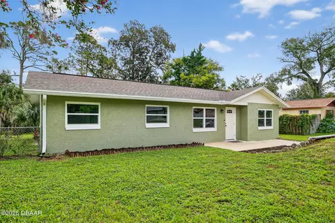 Exterior - 345 Collins St, Ormond Beach, FL 32174 photo 1 of 7