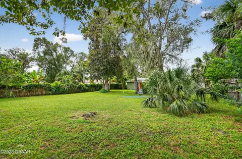 Exterior - 345 Collins St, Ormond Beach, FL 32174 photo 6 of 7