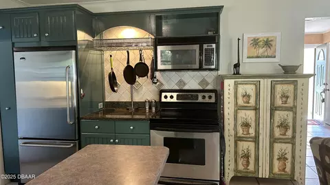 Kitchen - 1285 Buckeye Rd, Ormond Beach, FL 32174 photo 1 of 2