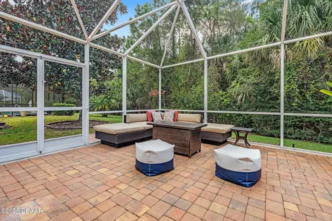 Exterior - 945 Stone Lake Dr, Ormond Beach, FL 32174 photo 6 of 13