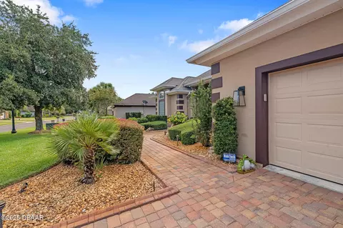 Exterior - 945 Stone Lake Dr, Ormond Beach, FL 32174 photo 2 of 13