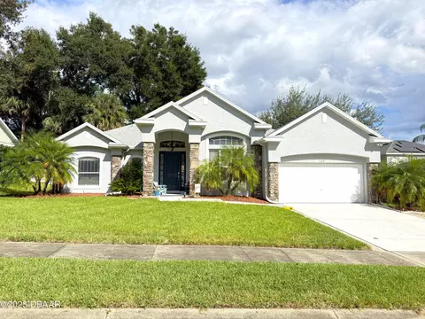 129 Crystal Oak Dr, Deland, FL 32720