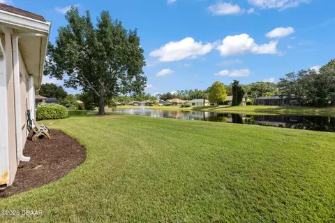 Exterior - 21 Greenvale Dr, Ormond Beach, FL 32174 photo 6 of 8