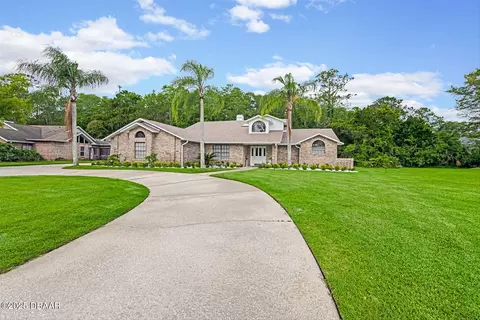 Exterior - 3 Crescent Lake Way, Ormond Beach, FL 32174 photo 4 of 15