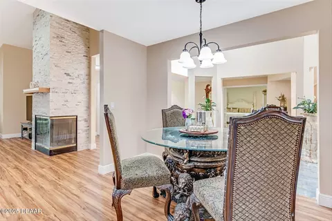 Dining - 3 Crescent Lake Way, Ormond Beach, FL 32174 photo 3 of 3