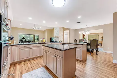 Kitchen - 3 Crescent Lake Way, Ormond Beach, FL 32174 photo 3 of 7