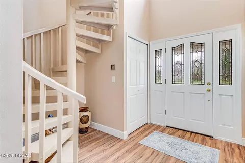 Entry Way - 3 Crescent Lake Way, Ormond Beach, FL 32174 photo 2 of 6
