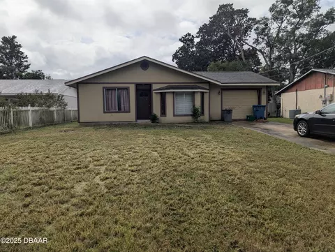 1906 W Blake Pl SW, Daytona Beach, FL 32119