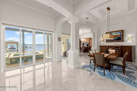 Dining - 3310 John Anderson Dr, Ormond Beach, FL 32176 photo 2 of 5