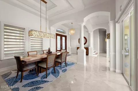 Dining - 3310 John Anderson Dr, Ormond Beach, FL 32176 photo 4 of 5