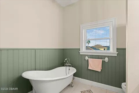 Bath - 3310 John Anderson Dr, Ormond Beach, FL 32176 photo 6 of 8
