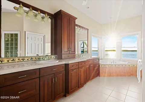 Bath - 3310 John Anderson Dr, Ormond Beach, FL 32176 photo 5 of 8