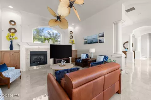 Living - 3310 John Anderson Dr, Ormond Beach, FL 32176 photo 2 of 4