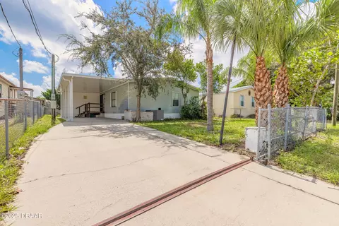 130 Charles St, Edgewater, FL 32141 photo 2