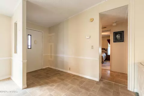 130 Charles St, Edgewater, FL 32141 photo 4