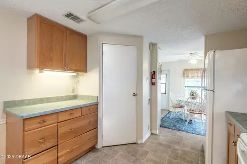 130 Charles St, Edgewater, FL 32141 photo 11