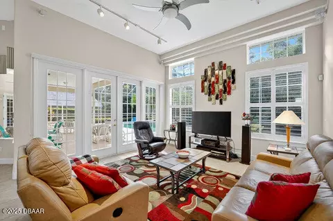 Living - 22 Old Bridge Way, Ormond Beach, FL 32174 photo 3 of 5