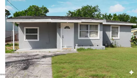 1834 S Segrave St, South Daytona, FL 32119