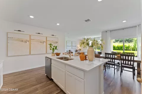 Kitchen - 1615 Houmas St, Ormond Beach, FL 32174 photo 7 of 9