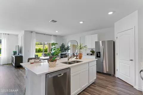 Kitchen - 1615 Houmas St, Ormond Beach, FL 32174 photo 1 of 9