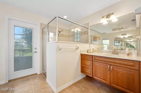 Bath - 21 Moonglow Dr, Ormond Beach, FL 32174 photo 2 of 4