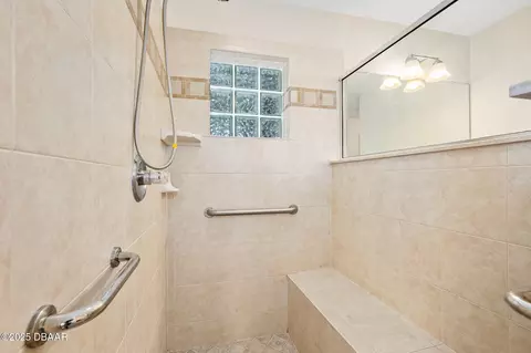 Bath - 21 Moonglow Dr, Ormond Beach, FL 32174 photo 3 of 4