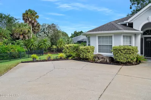 Exterior - 21 Moonglow Dr, Ormond Beach, FL 32174 photo 2 of 12